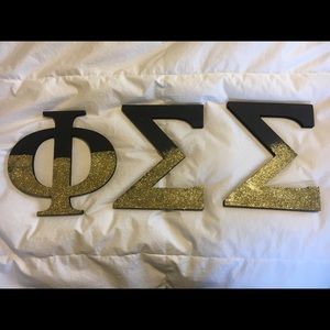 Phi Sigma Sigma wooden letters.